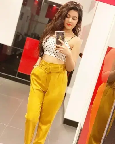 Ponnur Escort