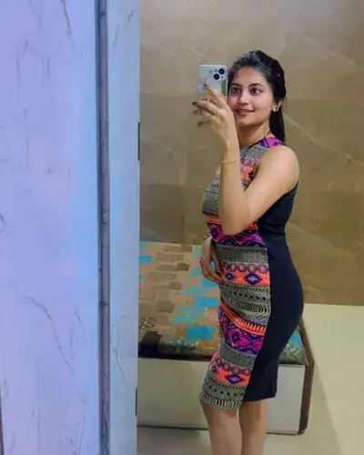 Escort Ponnur